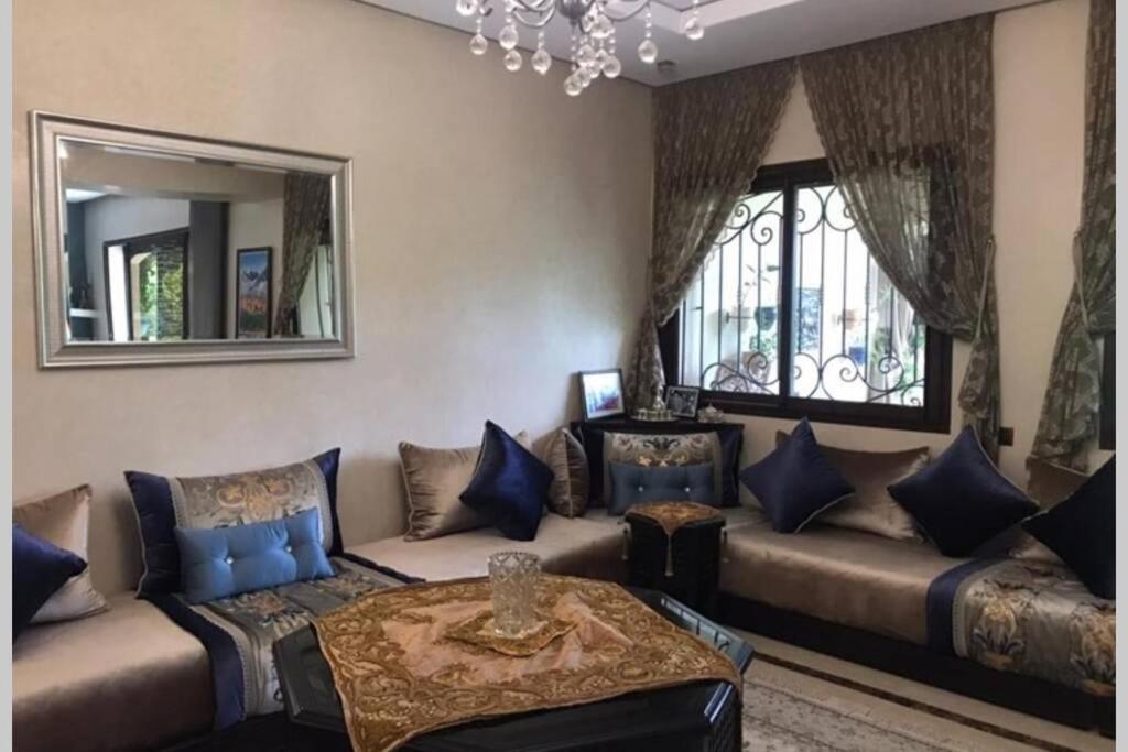 Magnifique Villa Avec Piscine Chauffee Que Pour Famille Marraquexe Exterior foto